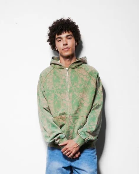 Woods Camo Zip-Thru Hood, Washed Burgundy